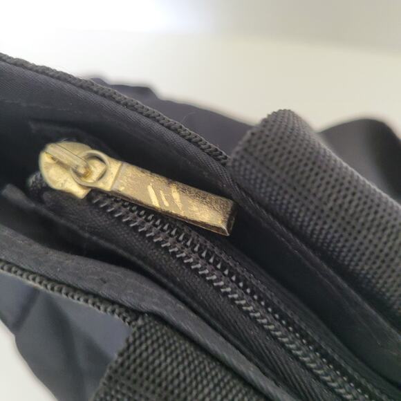 Bernardo Valentino Quilted Tote Shoulder Bag Black Nylon Lightweight Zip Large - Picture 10 of 10